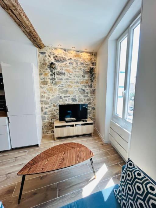 Superbe Appartement Au Coeur Du Mourillon Refais A Neuf Proche Des Plage Toulon Exterior foto