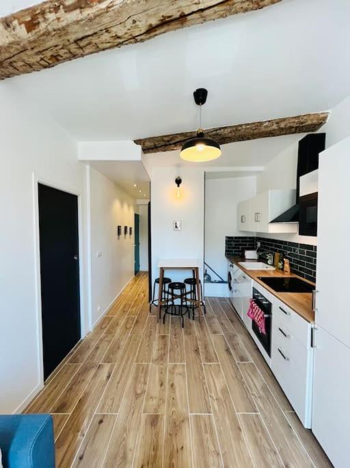 Superbe Appartement Au Coeur Du Mourillon Refais A Neuf Proche Des Plage Toulon Exterior foto